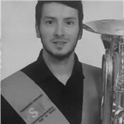 Profesor de música, titulado en la especialidad de Bombardino/Tuba ofrece clases de música